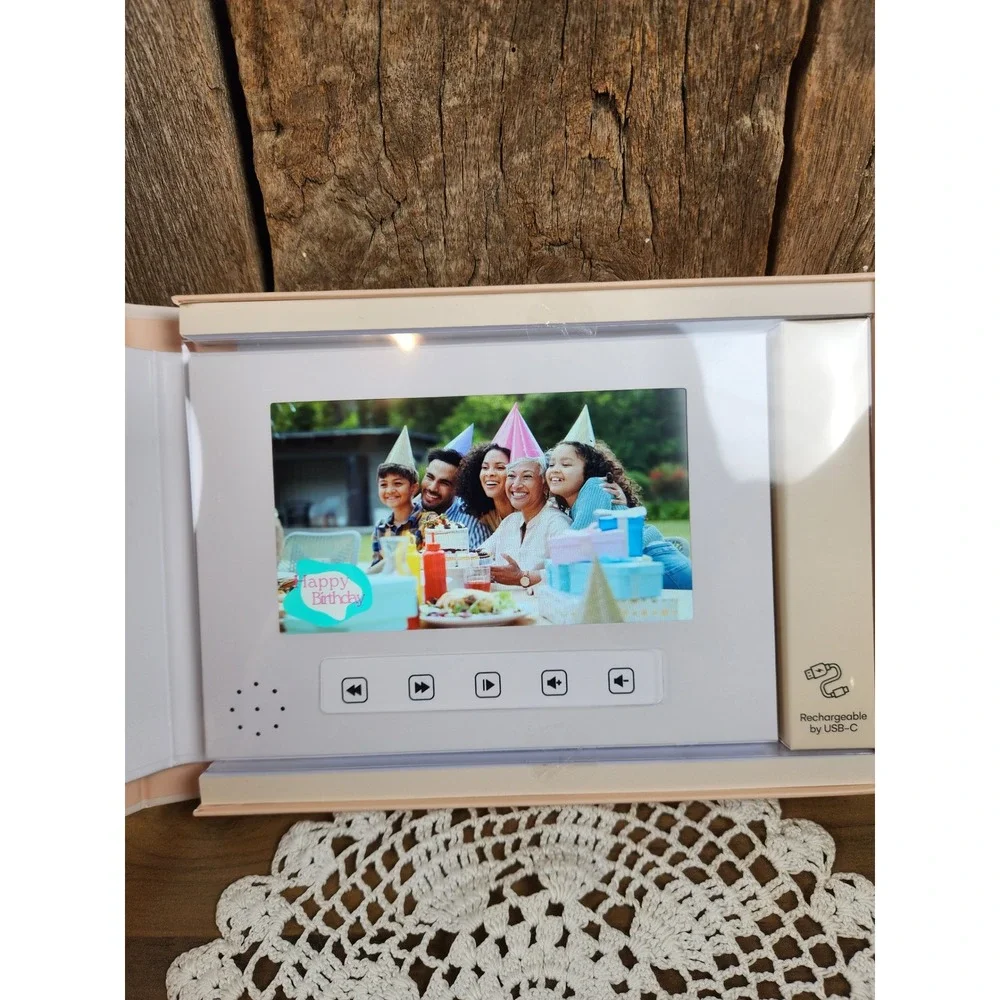 Artikl ReelMoments 7 Inch HD Digital Video Greeting Card 4GB